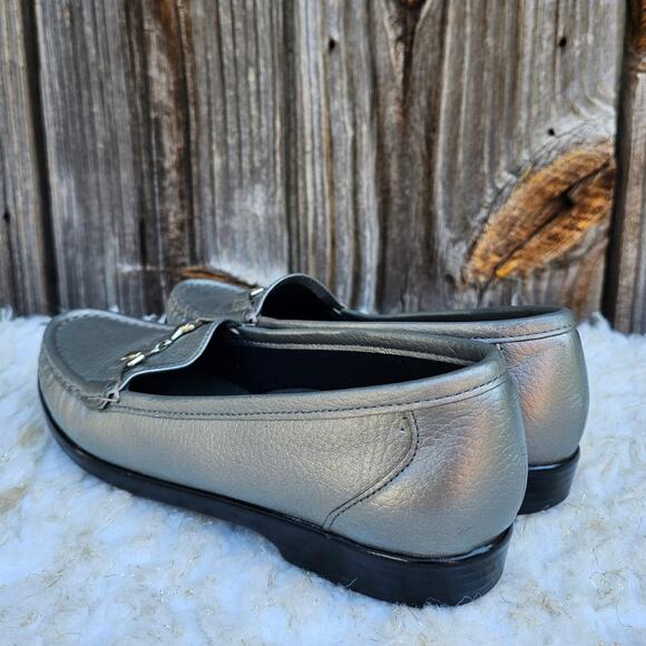 Metallic Silver Loafers SAS Metro Size 8.5 S Horsebit Leather Flats Slim Width - Picture 5 of 14